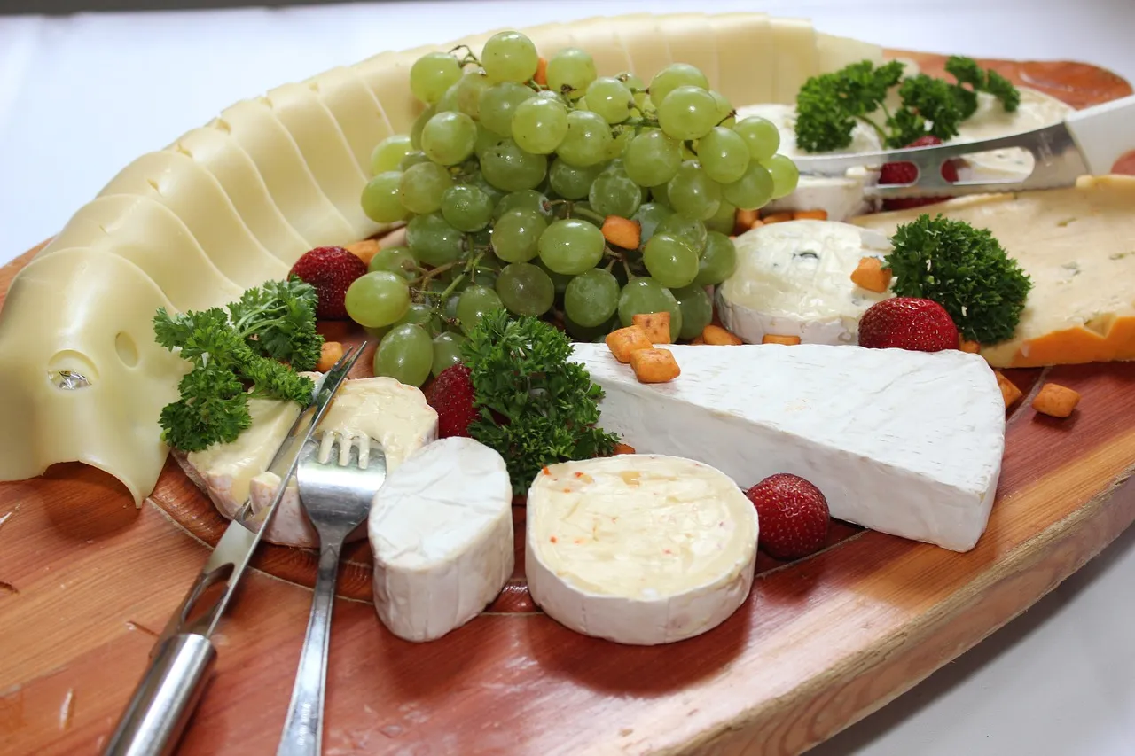 AL_528x528_7204_GarlicHerbsSpread_Face