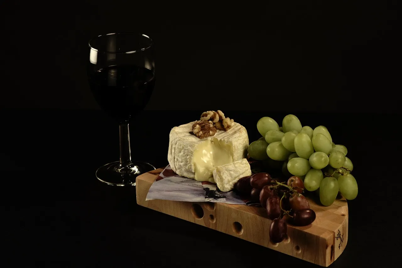 happy hour cheese wine