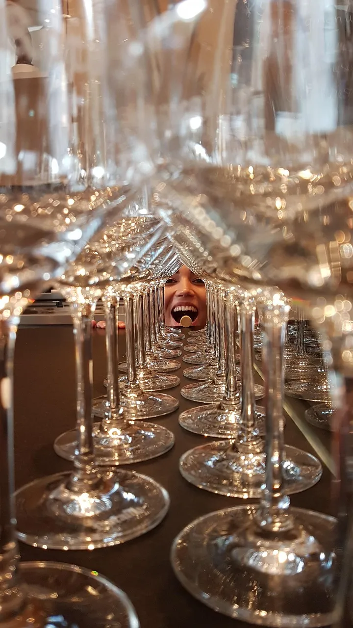 wine-cork-projects-wine-cork-vase-filler-from-two-twenty-one